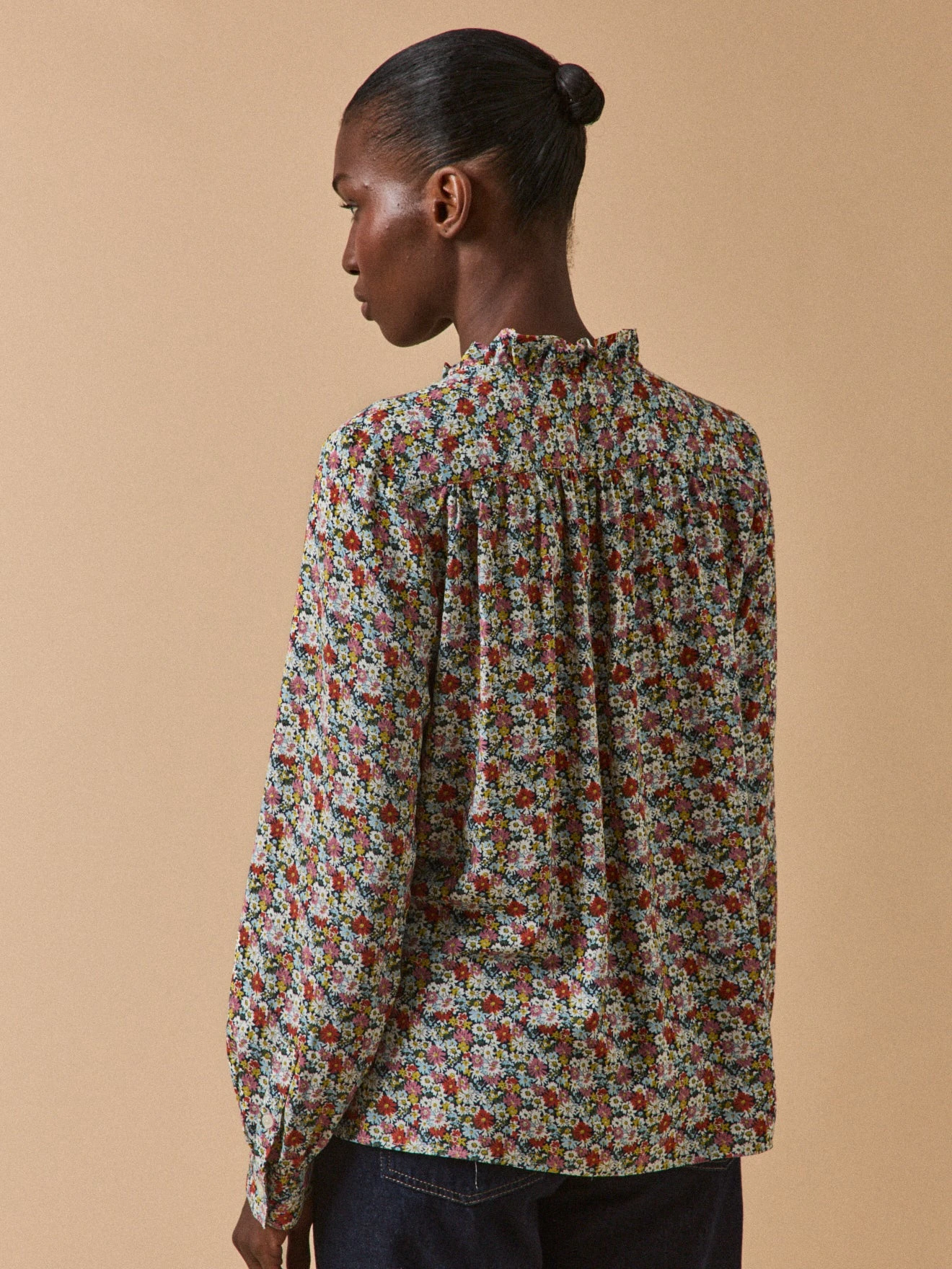 Blouse Col Volanté Femme Tissu Liberty Libby - Limited Collection 4 Blouse Col Volanté Femme Tissu Liberty Libby - Limited Collection – Image 2