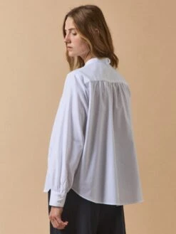 Chemise Oxford Col Lavallière Femme Coton Biologique 14 Chemise Oxford Col Lavallière Femme Coton Biologique -Cyrillus Boutique 01000 1814 1003 PO DO F1XX 49a86bad 2d34 4707 b745 36dfc999c8ce